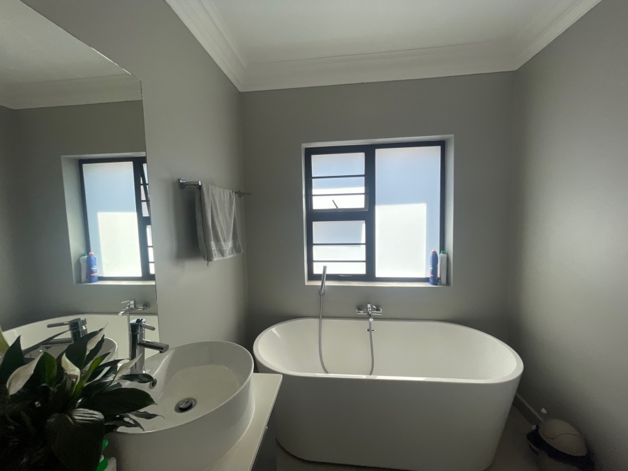 3 Bedroom Property for Sale in Wild Olive Estate Free State